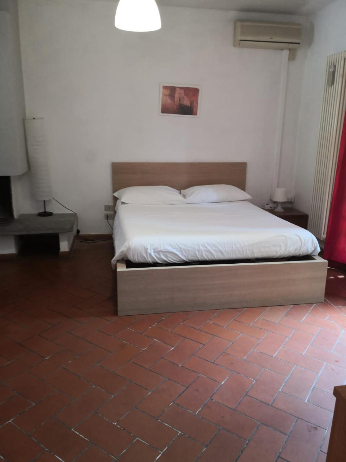 Sosta Paradisa Apartment Пиза Стая снимка